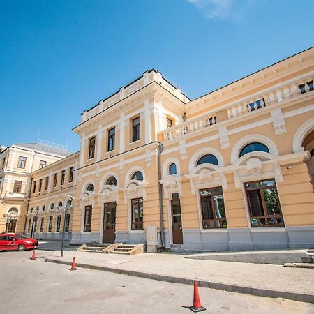Hostel Central Station Пловдив Экстерьер фото