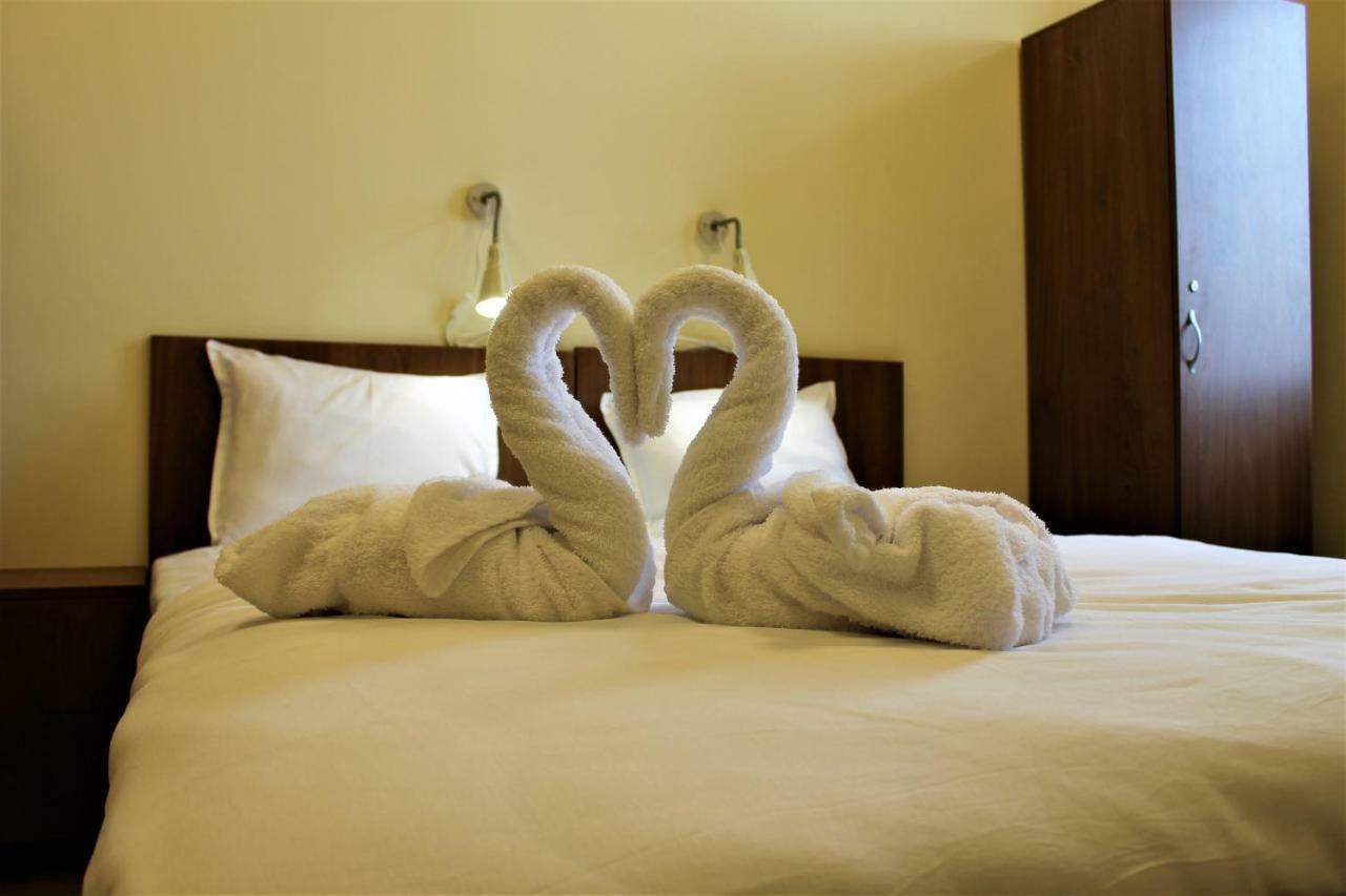 Hostel Central Station Пловдив Экстерьер фото