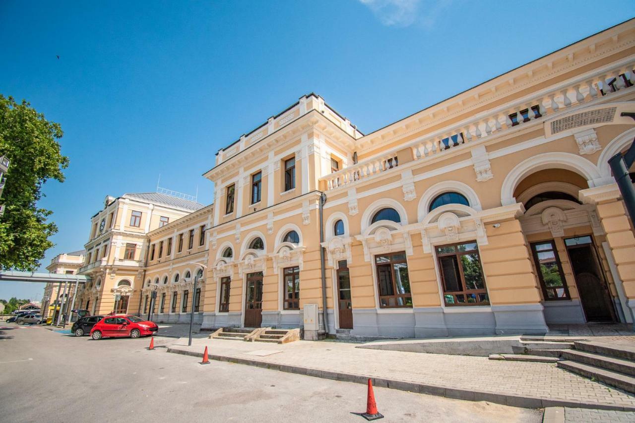 Hostel Central Station Пловдив Экстерьер фото